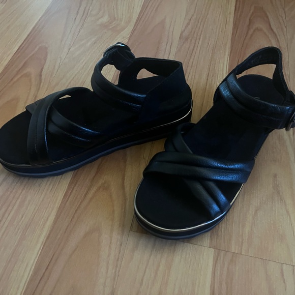 Vionic Reyna Flatform Sandal Women's - Picture 9 of 9